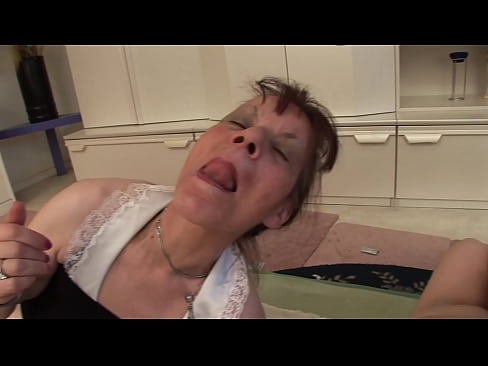❤️ Twee oumas en een oupa het 'n drietal Porno by ons ❌